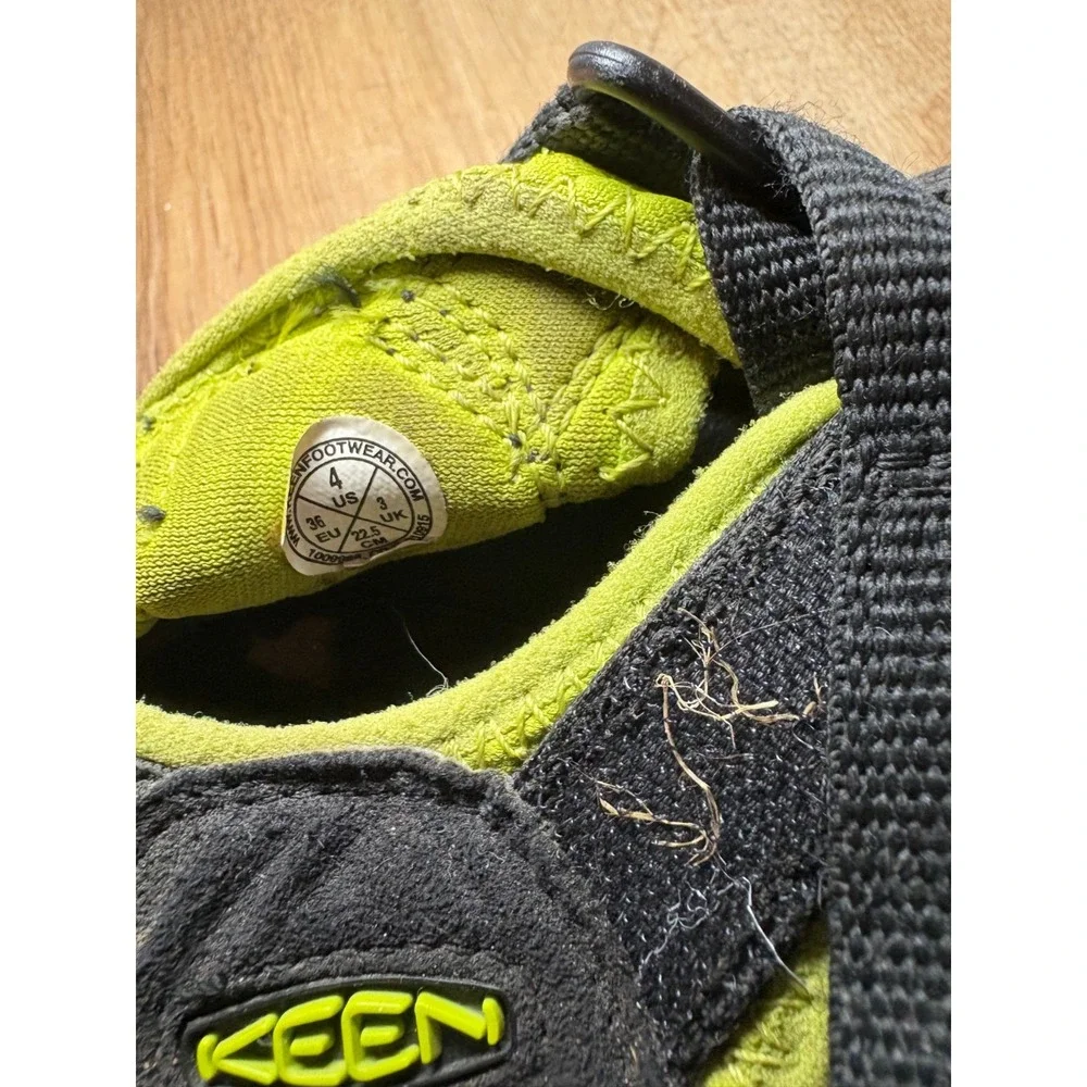 Keen Sandals Kids 4M Newport H2 Shoes Black Yellow Waterproof Hiking Water Sport